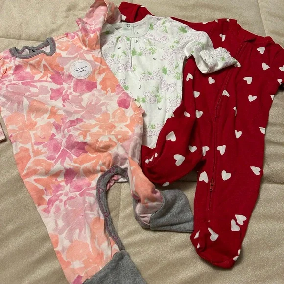 NWOT Burt’s Bees Baby Girl Bundle - Picture 7 of 9